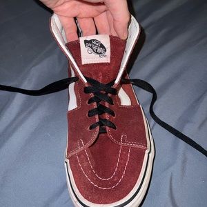 SIZE 10 VANS